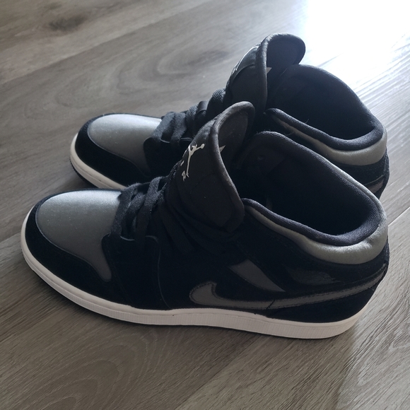 Nike Jordan 1 Mid Nylon Black Anthracite Size 5.5 NWOT - Picture 3 of 8